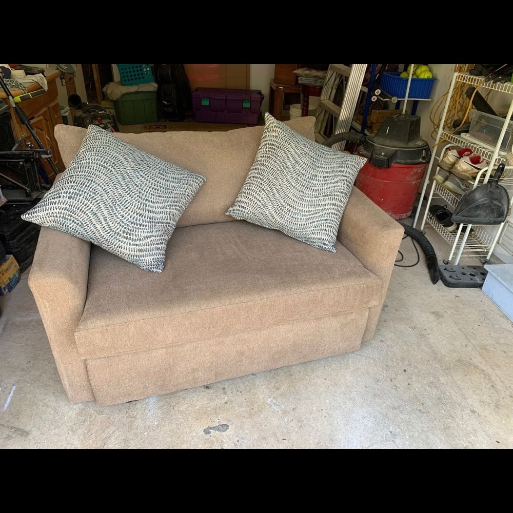 bob’s furniture pull out couch